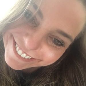 Meet your Posher, Tania